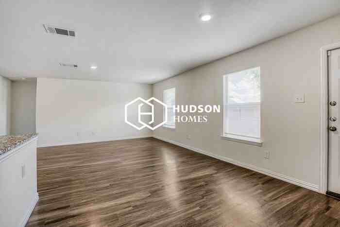 412 New Mexico St - Photo 4 of 14