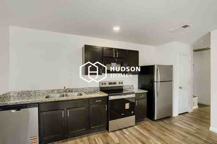 5912 Wilkes Dr - Photo 6 of 14