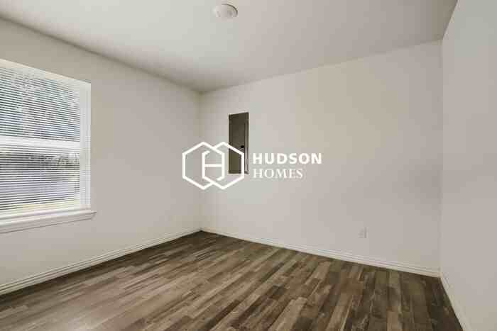 5912 Wilkes Dr - Photo 7 of 14