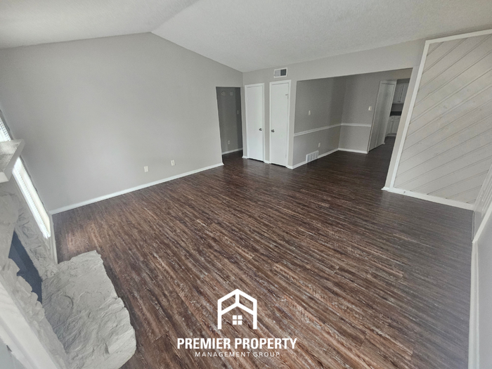 4234 Runningbrook Cir - Photo 4 of 21