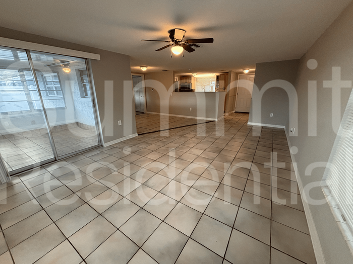 10039 Salix Ln - Photo 3 of 14