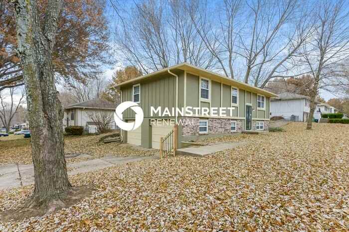 504 Sw Shamrock Pl - Photo 4 of 17