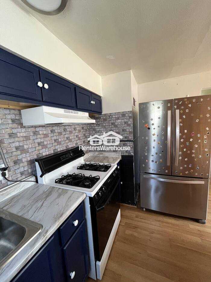 1811 Engelholm Ave - Photo 5 of 14