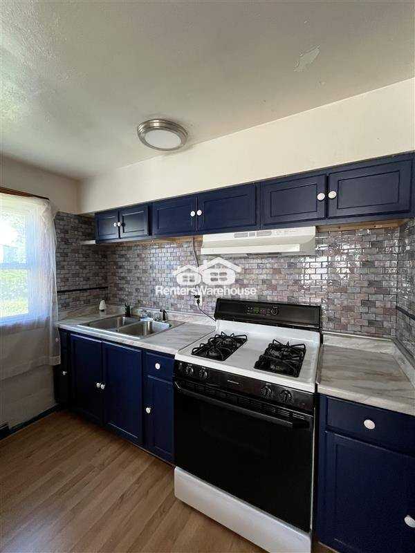 1811 Engelholm Ave - Photo 6 of 14