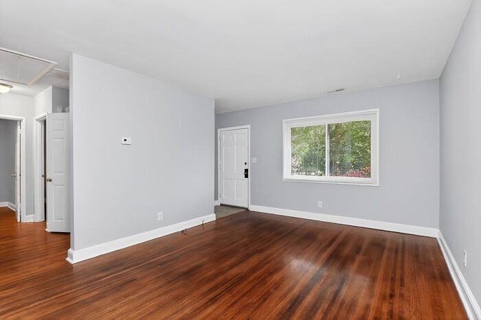 1513 Pecan Ave - Photo 7 of 33