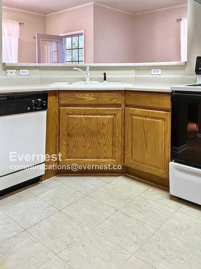 7220 Leeside Vw - Photo 3 of 20