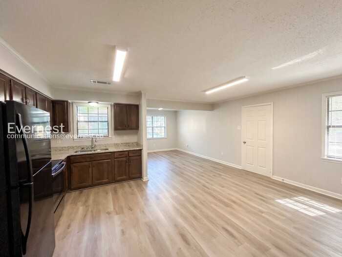 8328 Dottley Dr - Photo 4 of 27