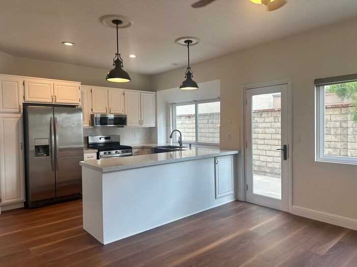 22821 Aspen Ct - Photo 2 of 6