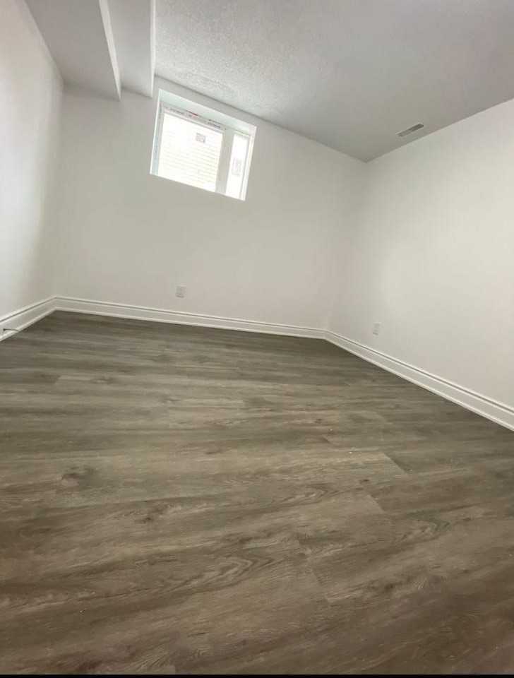 48 Goundry Crescent - Photo 4 of 7