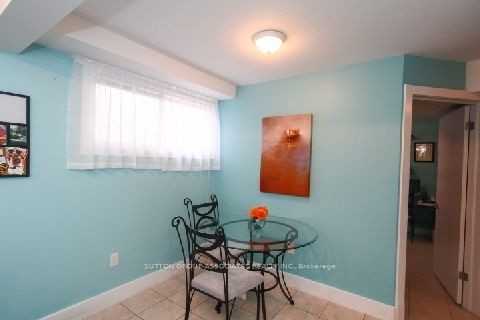 1 Quaiser Court - Photo 4 of 9