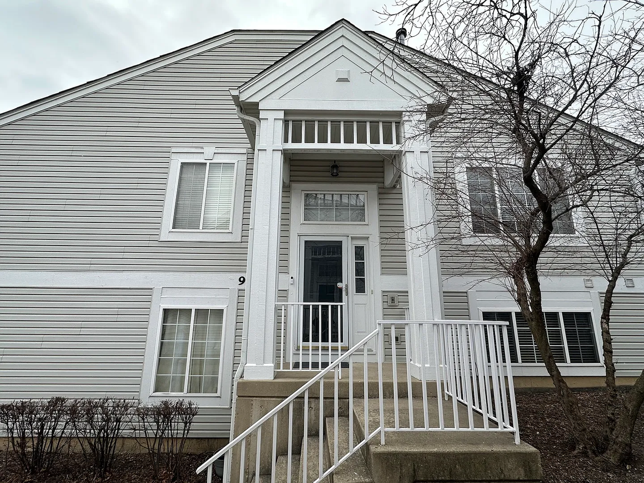 904 Mayfair Ct #904 - Photo 2 of 13