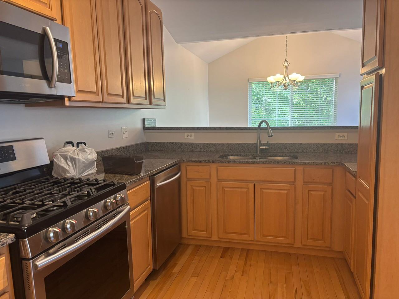 904 Mayfair Ct #904 - Photo 4 of 13