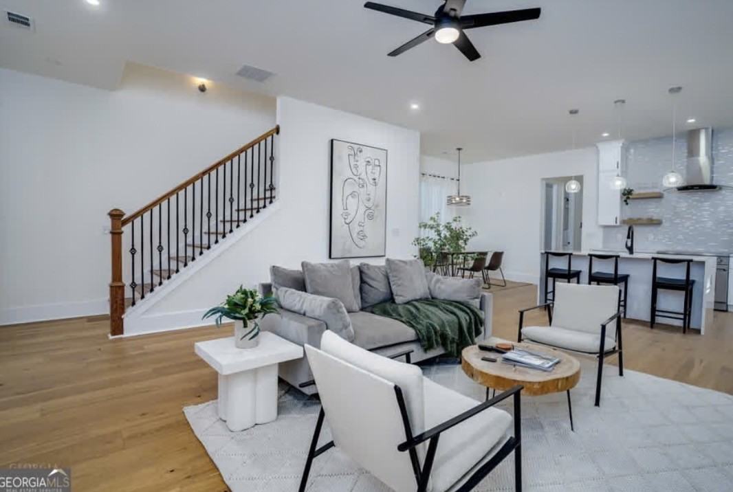 228 Racine St Sw #NA - Photo 2 of 26