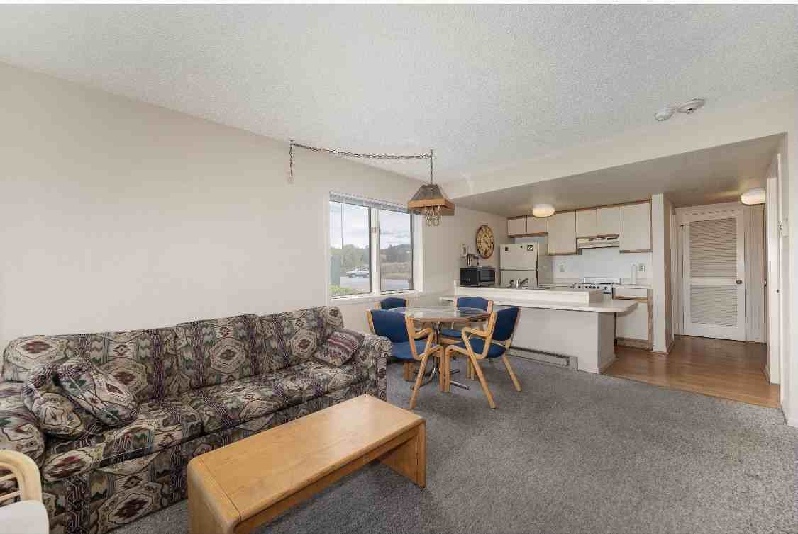 247 Lake Dr #3206 - Photo 6 of 9