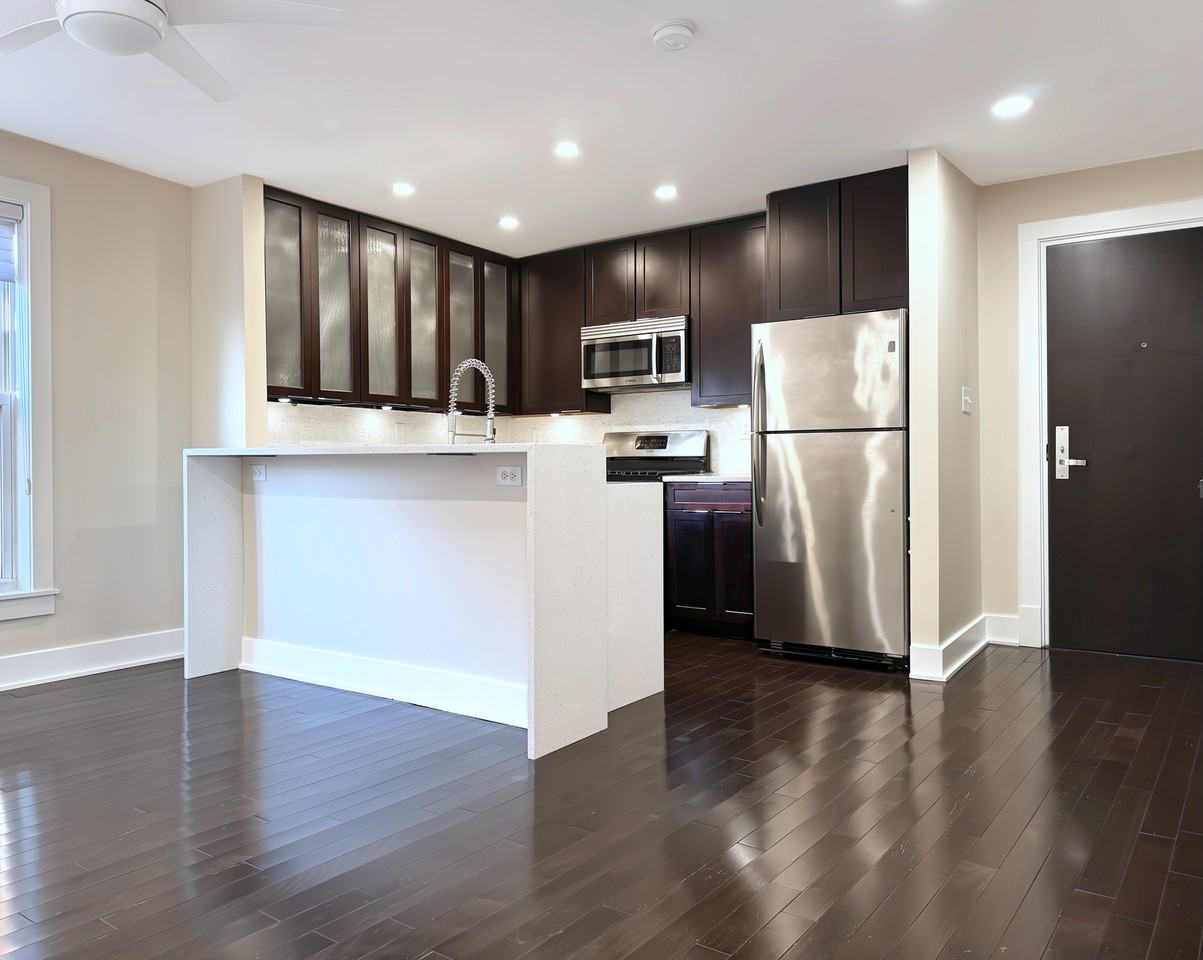 626 Independence Avenue Southeast #305 - Photo 2 of 15