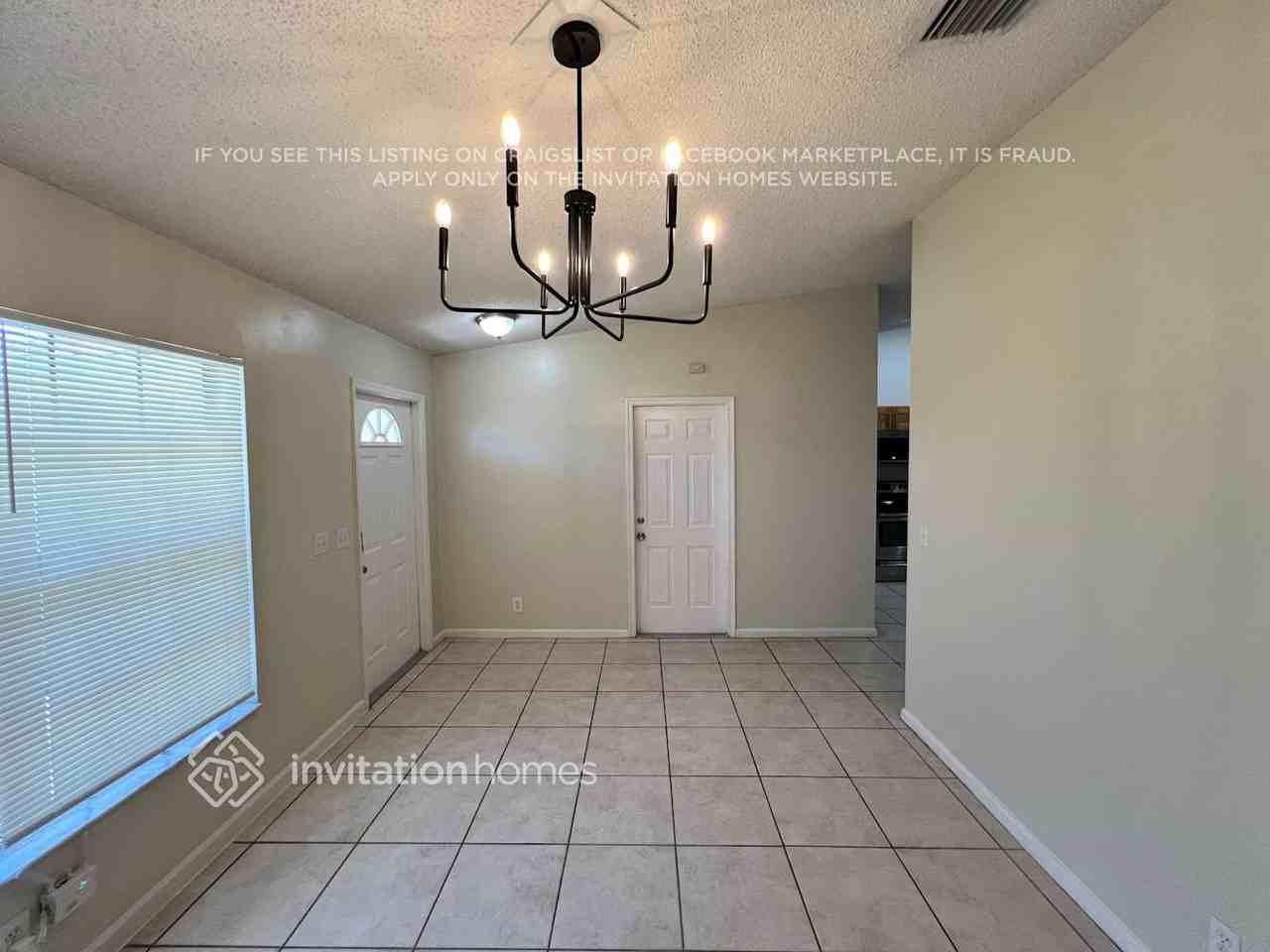 6225 Mullin St - Photo 3 of 19