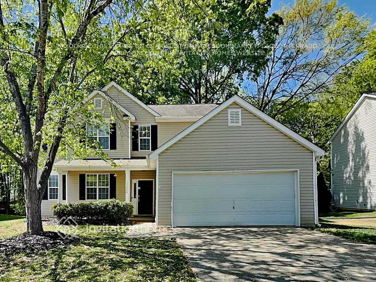 17220 Cambridge Woods Ct