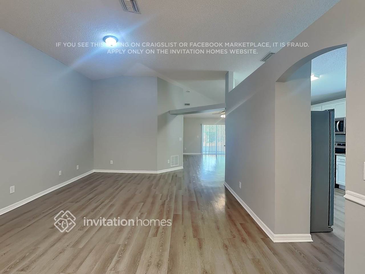 4860 Manchester Dr - Photo 7 of 17