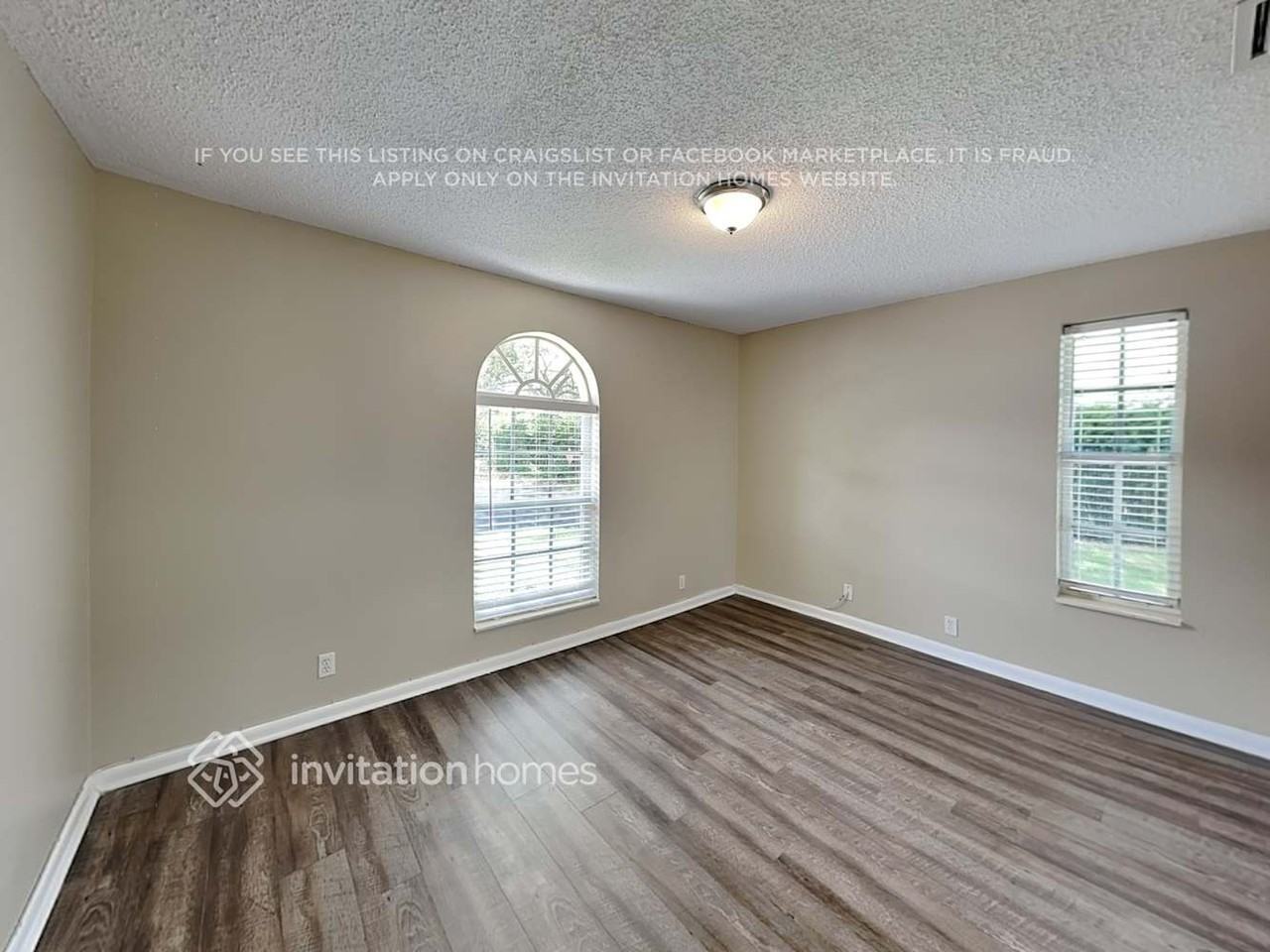 8 Erwood Pl - Photo 6 of 12