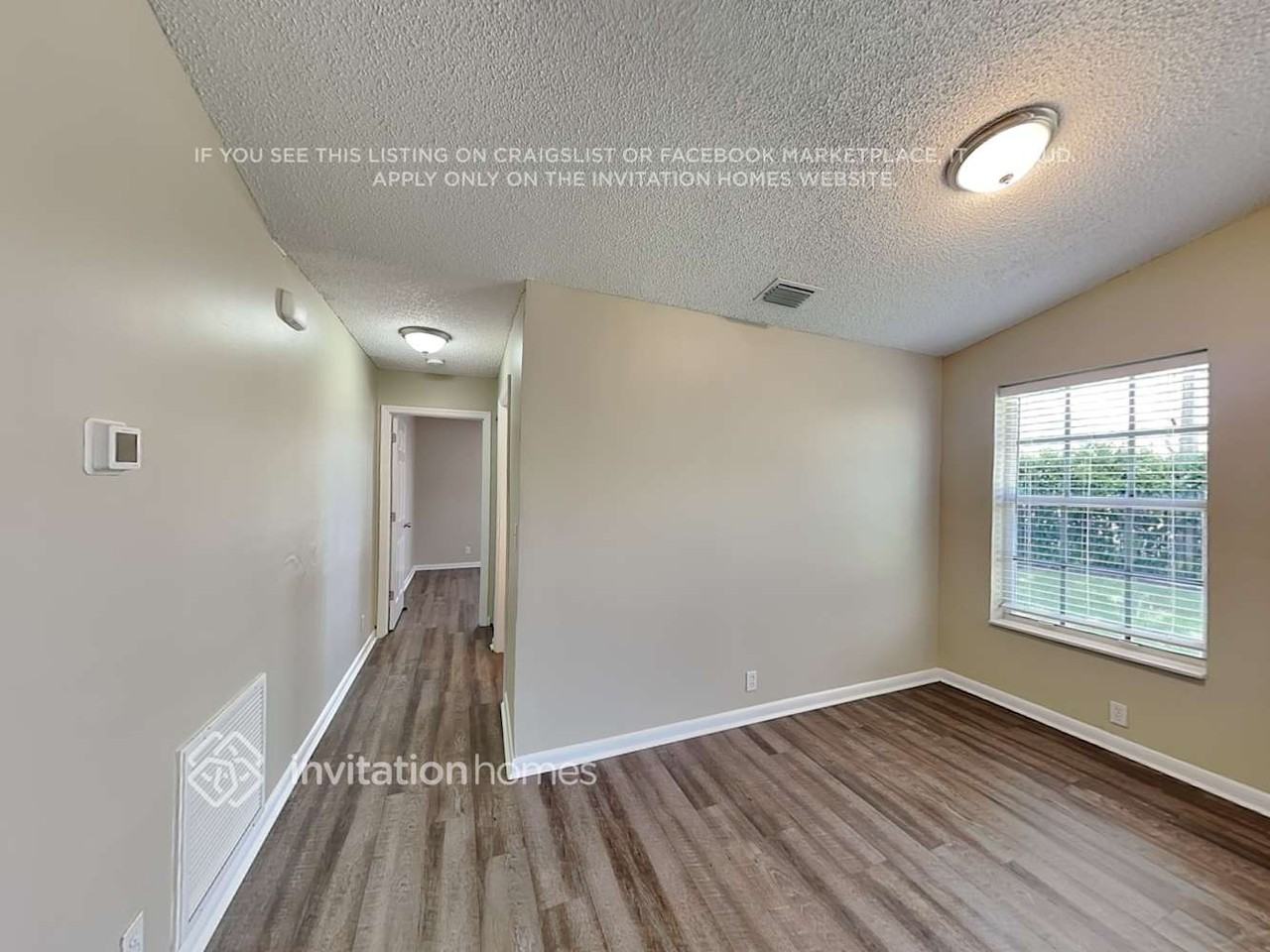 8 Erwood Pl - Photo 7 of 12