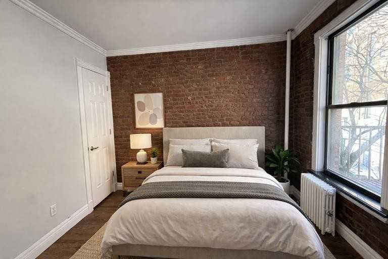 E 13th St #3A - Photo 3 of 6