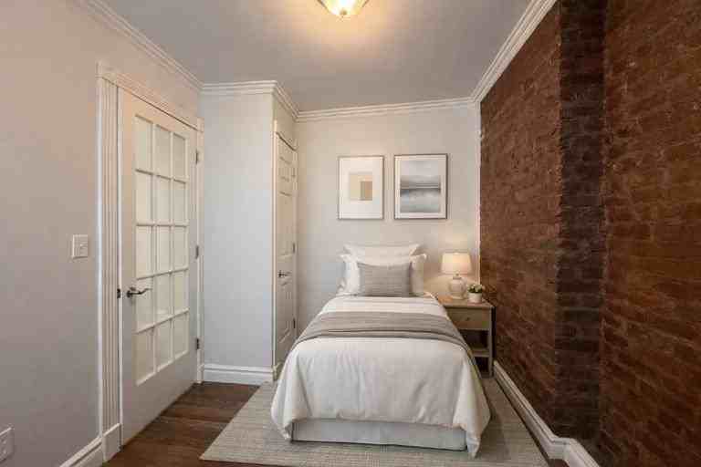 E 13th St #3A - Photo 6 of 6