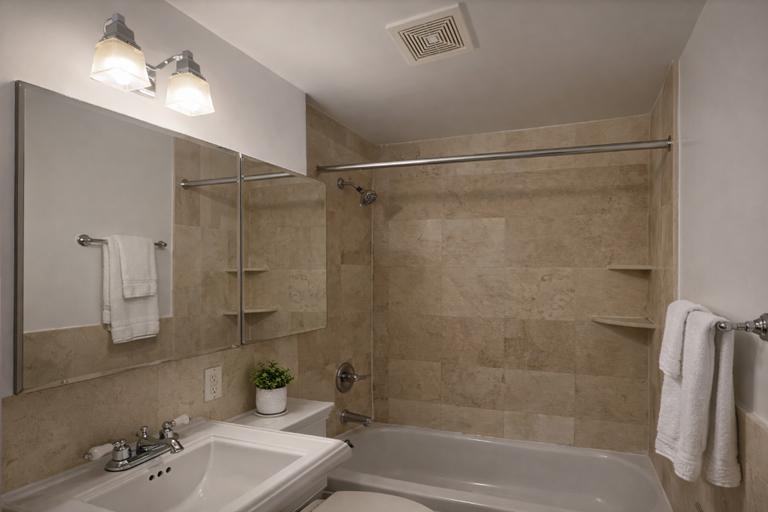 E 13th St #3A - Photo 4 of 6