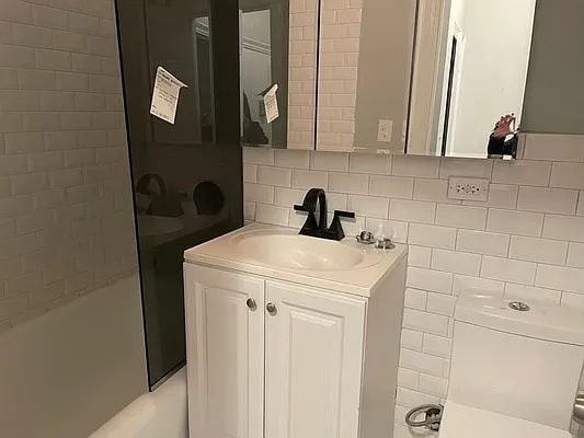 231 E 4th St #5C - Photo 4 of 5