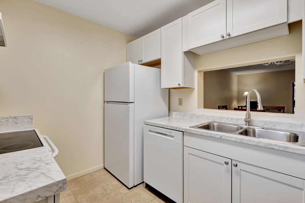 120 Northwest 70th StreetApt 103 #103 - Photo 6 of 34