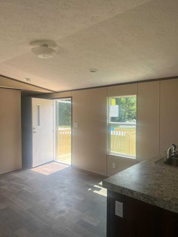 2318 Hardtop Ln - Photo 6 of 20