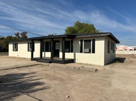 featured image of 203 N Colpitts Blvd