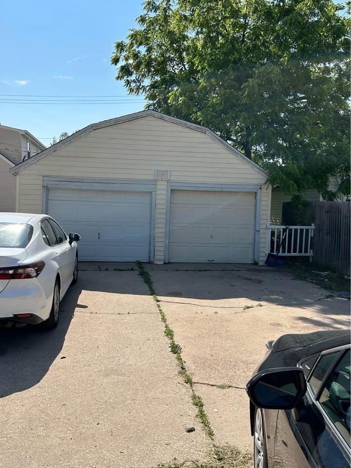 304 N Wilson St - Photo 3 of 3