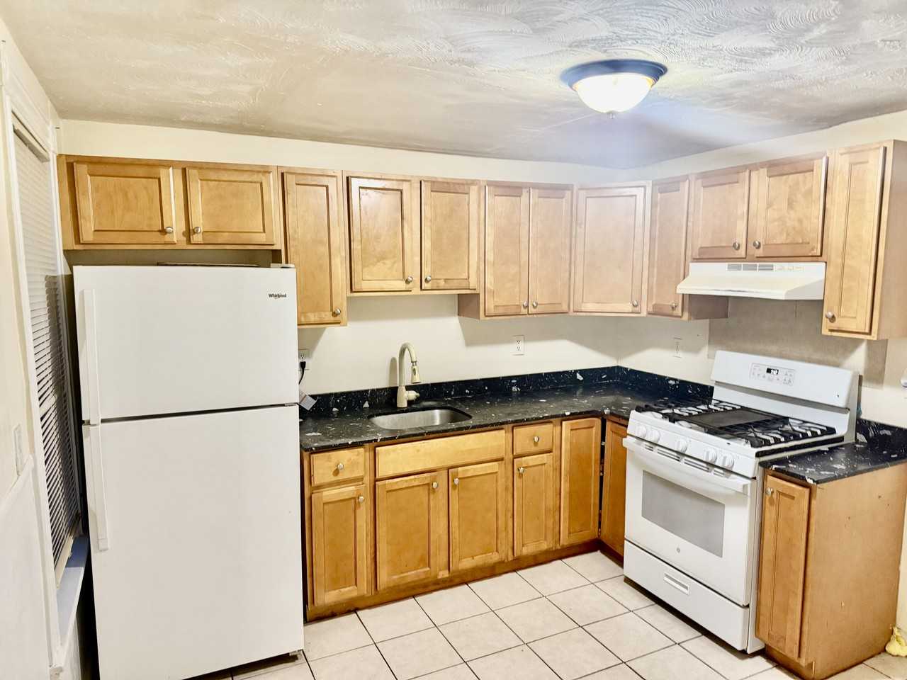 23 Echo Grove Avenue #3 - Photo 2 of 11