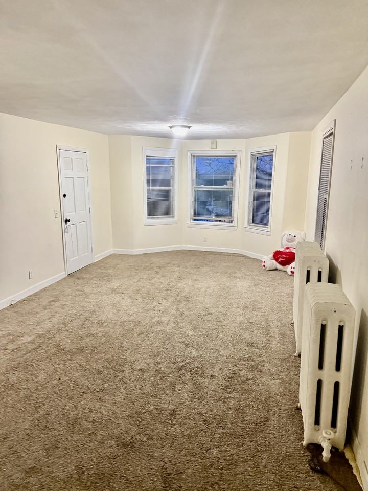 23 Echo Grove Avenue #3 - Photo 6 of 11