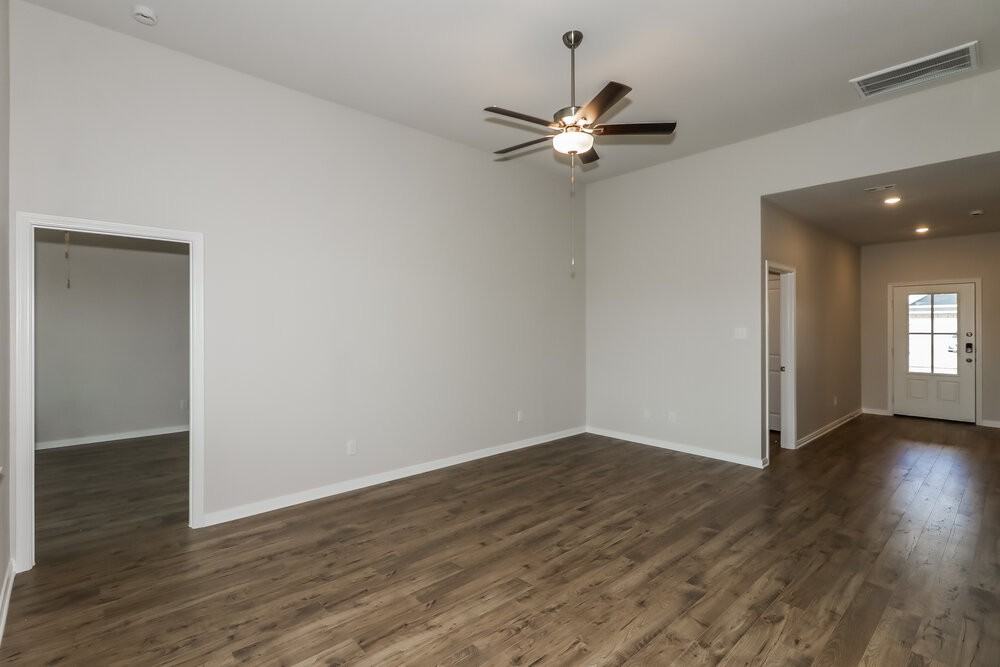 412 Mustang Trot Dr - Photo 3 of 16