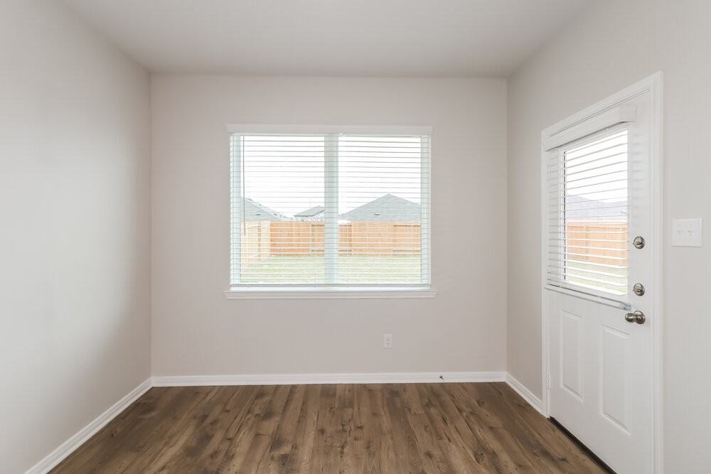 412 Mustang Trot Dr - Photo 5 of 16