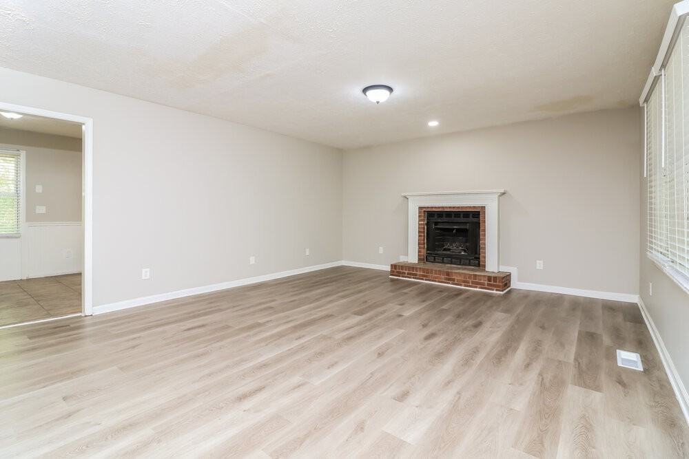 3138 Calumet Cir Nw - Photo 5 of 18