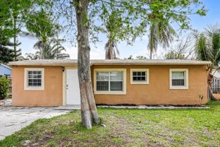 6020 Ne 3rd Ter - Photo 1 of 1