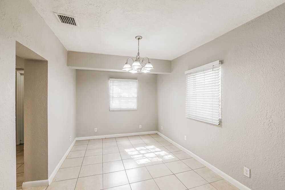 6020 Ne 3rd Ter - Photo 6 of 16
