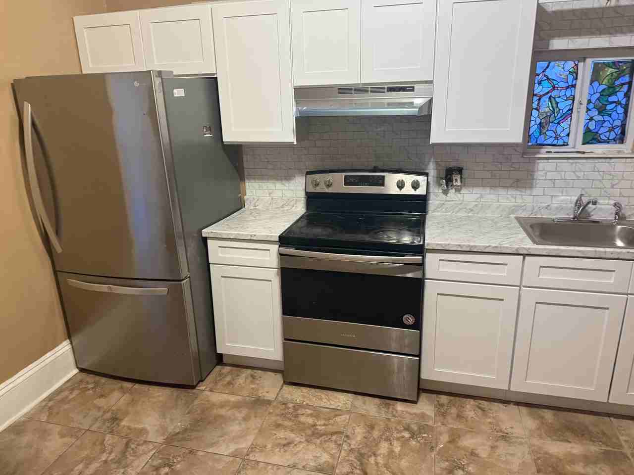 42 Essex Street - Photo 4 of 18