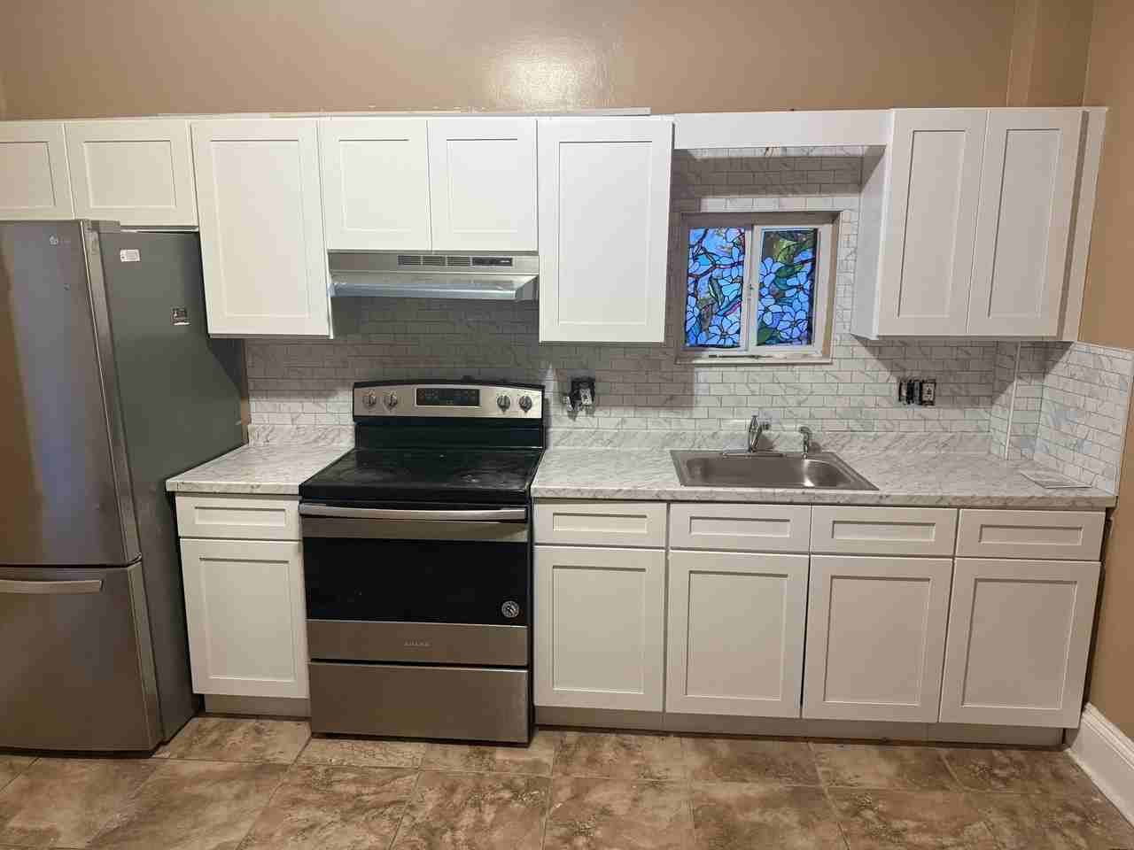 42 Essex Street - Photo 5 of 18