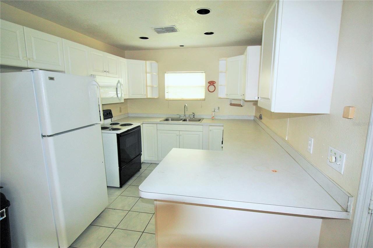 521 20th St Sw #C - Photo 3 of 15