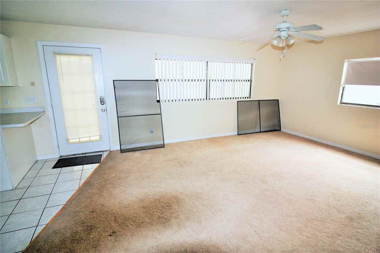 521 20th St Sw #C - Photo 4 of 15