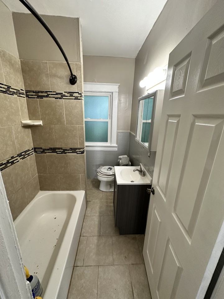 2114 High St #1 - Photo 4 of 8