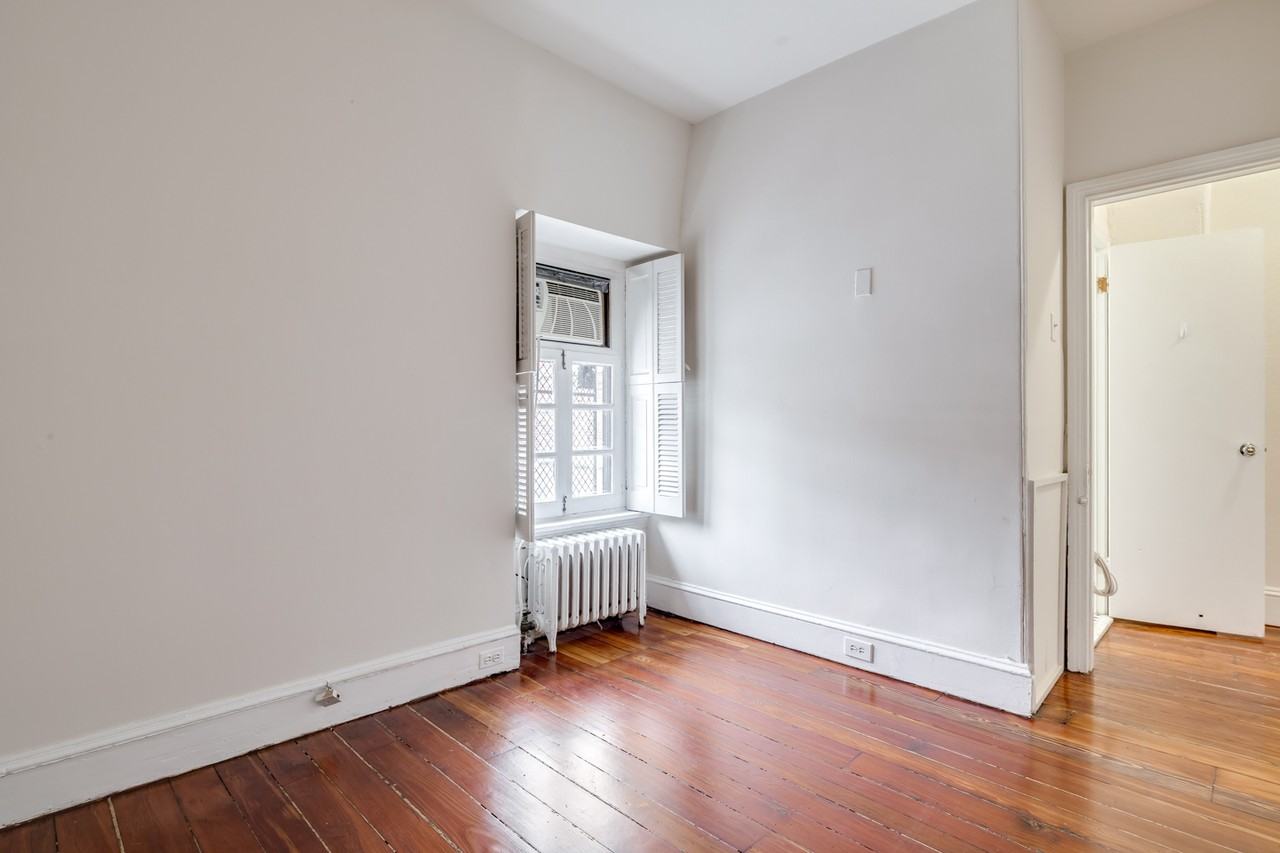 331 S 18th St Apt 3rd #3rdFL - Photo 5 of 8