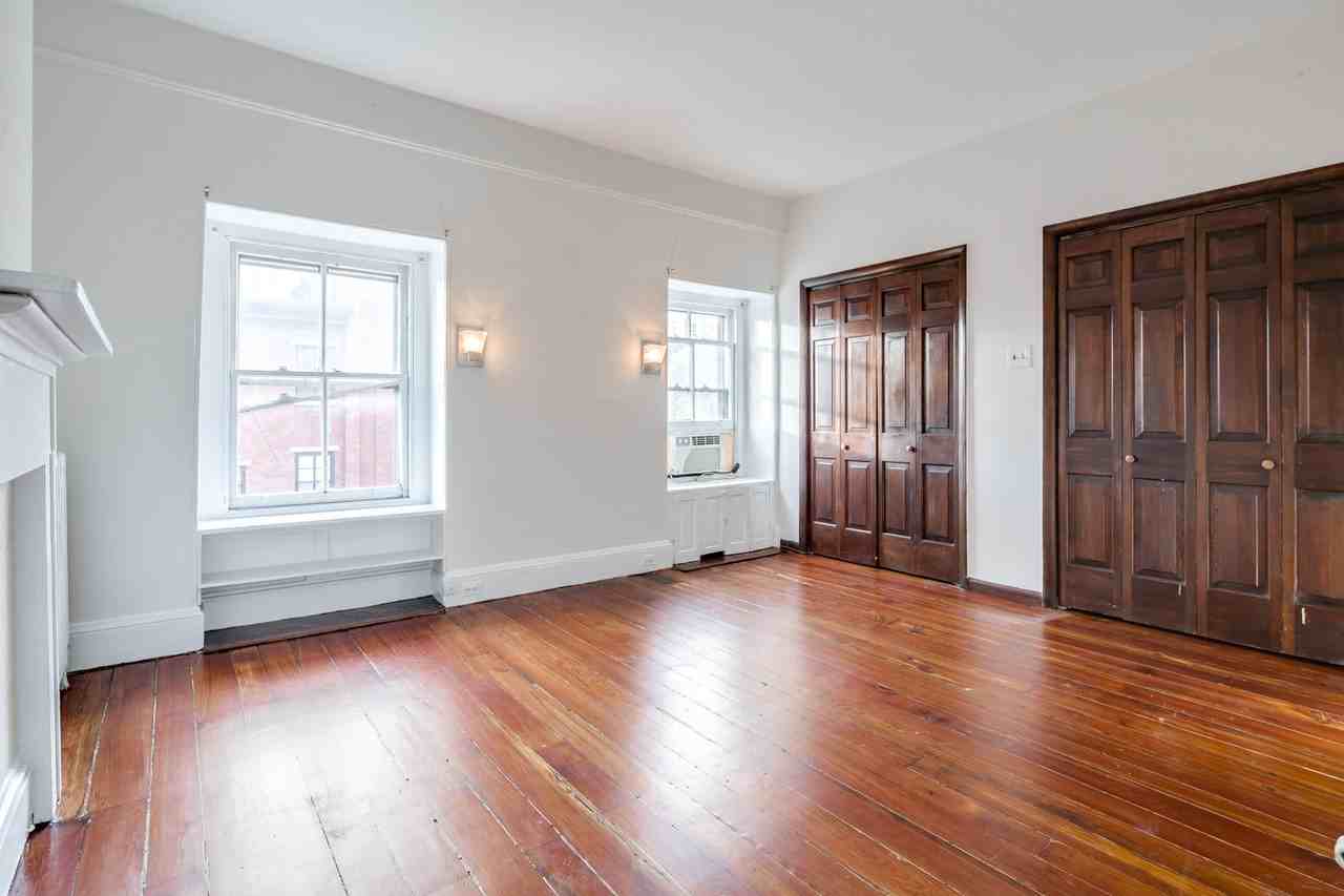 331 S 18th St Apt 3rd #3rdFL - Photo 6 of 8