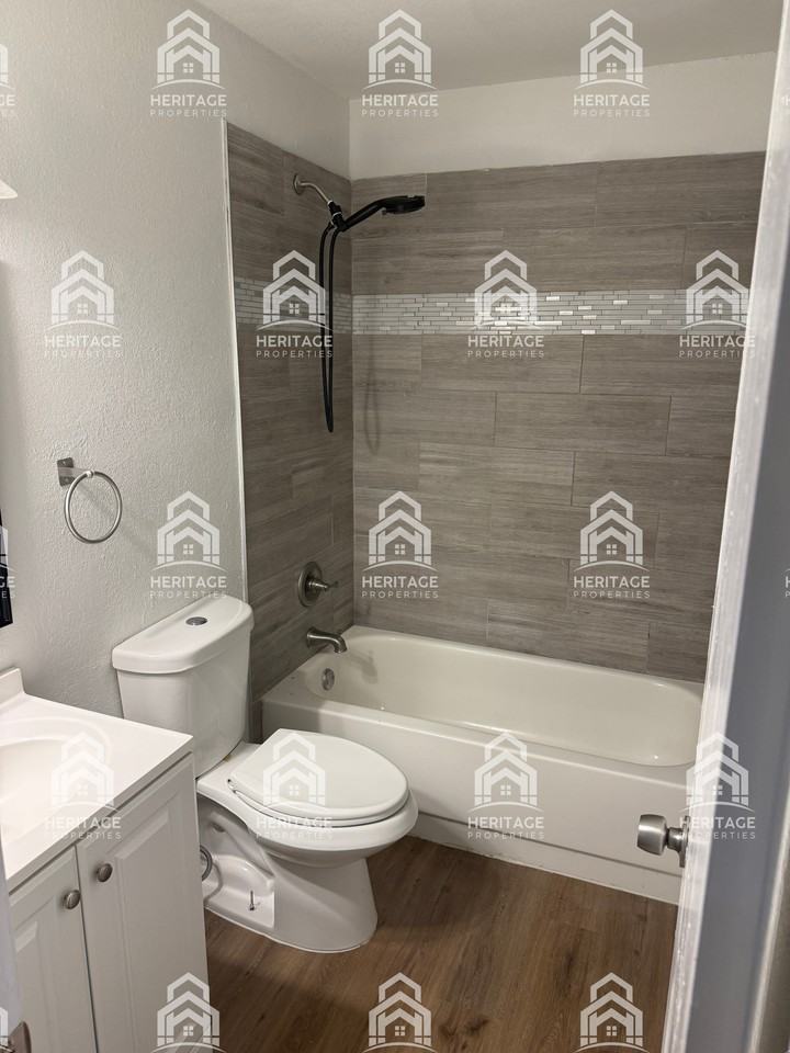 2457 Chadwick Dr #1 - Photo 4 of 20