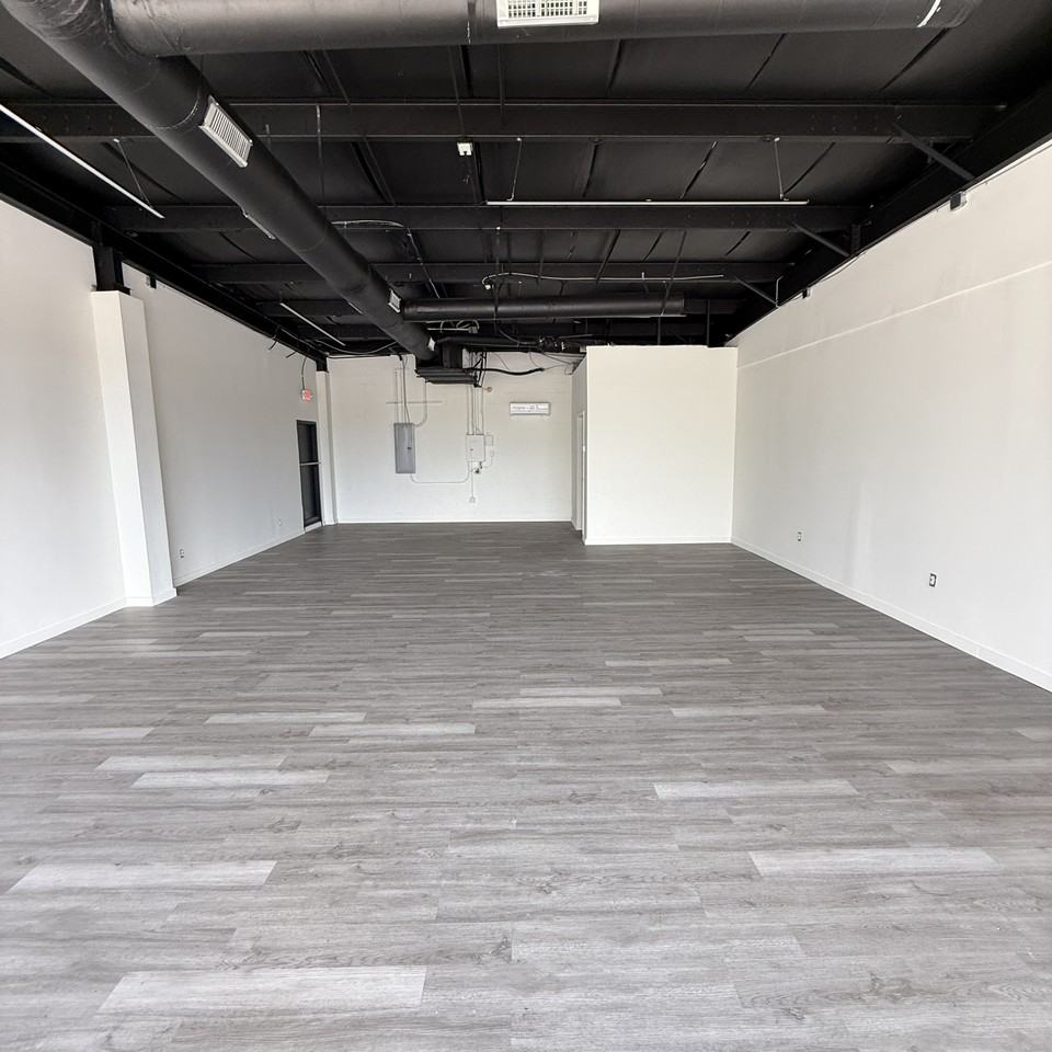 6820 N Main St #A - Photo 4 of 8