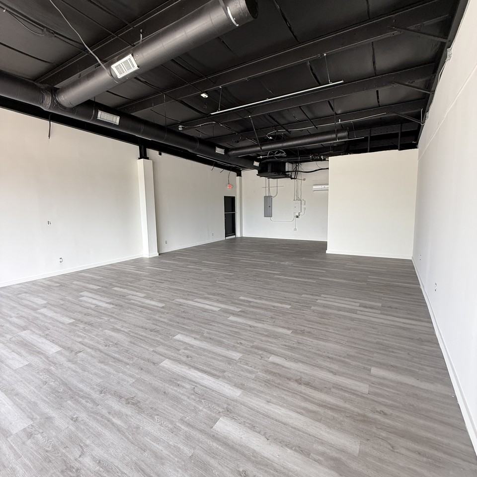 6820 N Main St #A - Photo 5 of 8