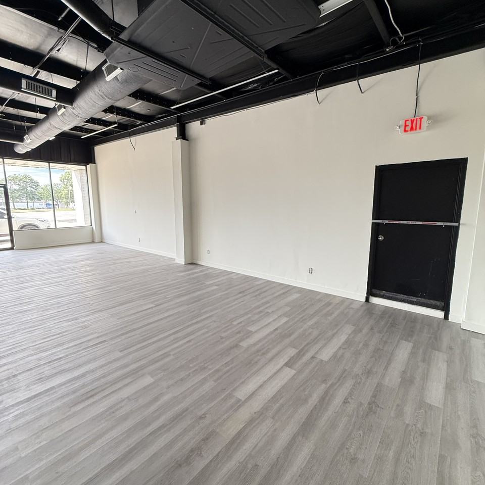 6820 N Main St #A - Photo 7 of 8